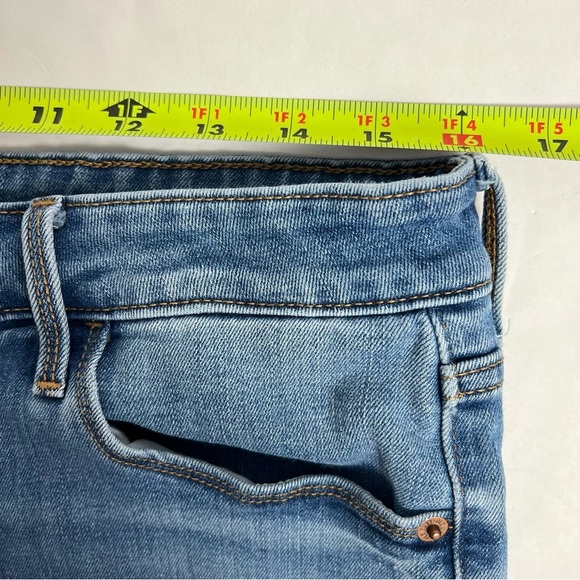 Old Navy Pop Icon Skinny Women’s Blue Jeans Sz 12 Short Mid-Rise Light Wash - Picture 8 of 13